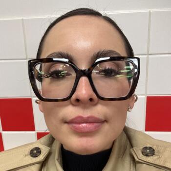 Padre/madre Gustavo Adolfo Madero: Karla