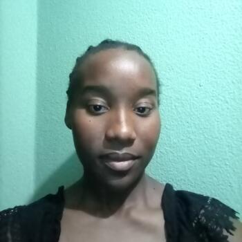 Babysitter Lenasia: Thandoo