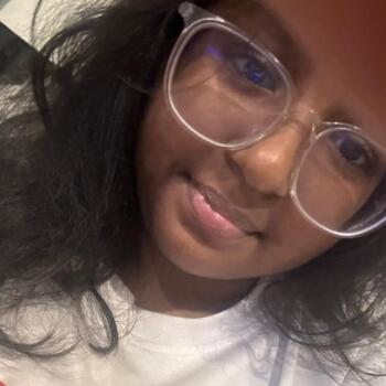 Babysitter in Singapore: Rithika