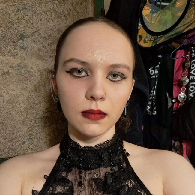 Babysitter in Niagara Falls: Jennifer