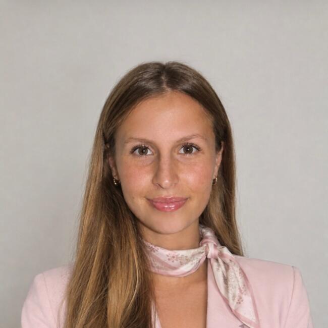 Babysitter in Lausanne: Camille