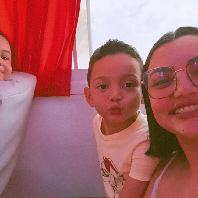 Emprego de babá em Joinville: Eldilane