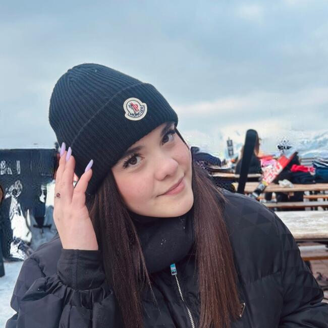 Babysitter in Basiglio: Rebecca