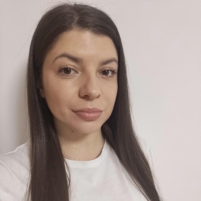 Bebisiterka u Borča: Dragana