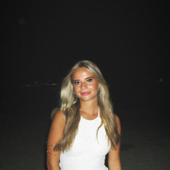 Oppas in Grootebroek: Dionne