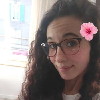 Babysitter in Chemilly: Kylie