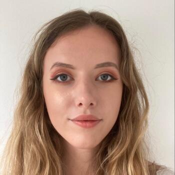 Babysitter in London: Charlotte