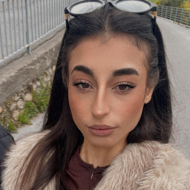Babysitter in Mondovì: Naomi