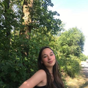 Babysitter in Dendermonde: Chloe