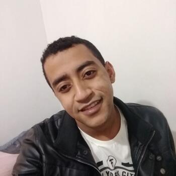 Emprego de babá em Maringá: emprego de babá Eliton