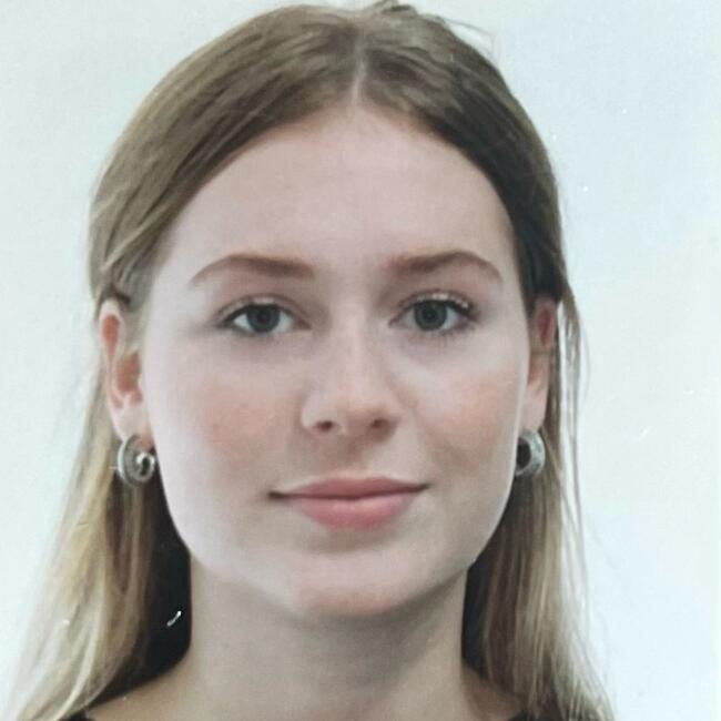 Babysitter in Milan: Anne