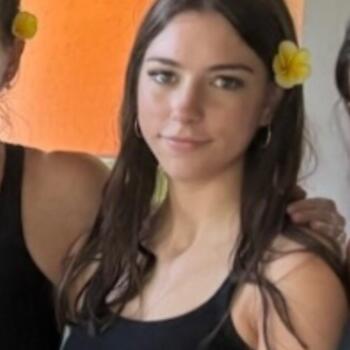 Babysitter Sydney: Lana