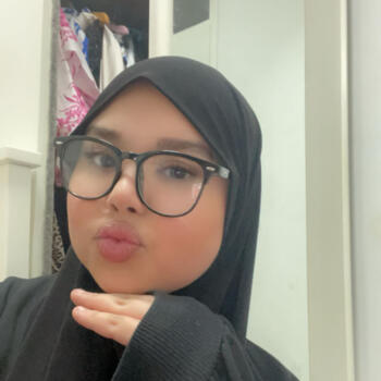 Babysitter in 's-Hertogenbosch: Issrae