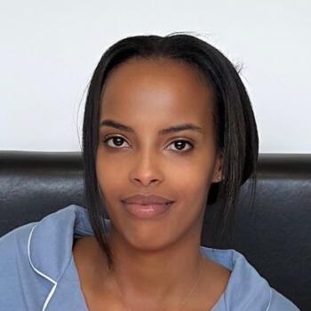 Babysitter in Huddersfield: Aline