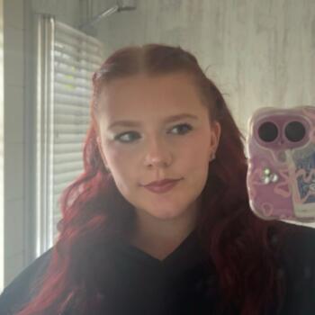 Babysitter in Paisley: Orla