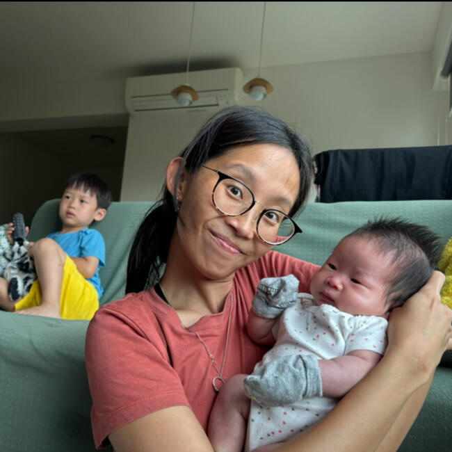 Babysitter in Singapore: Jill