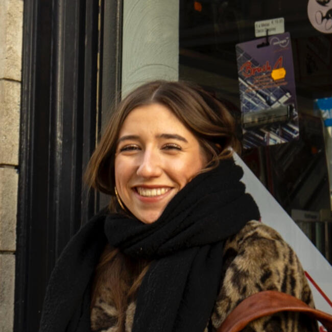 Babysitter in Gent: Lily
