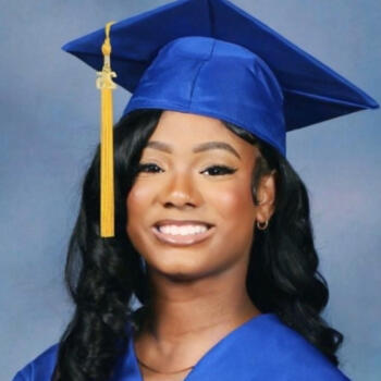 Babysitter in West Palm Beach: Ameriyah