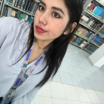 Niñera en Santa Cruz de la Sierra: Vania