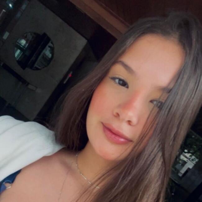 Babá em Salvador: Julia