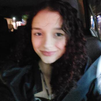 Babysitter Goiânia: Yanne