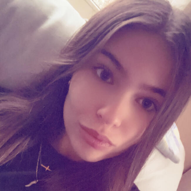 Babysitter in Quaregnon: Ofelia