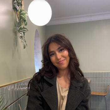 Babysitter in Saint-Denis: Aya