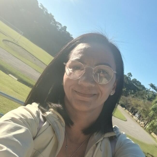 Babysitter in São Paulo (São Paulo): Edna
