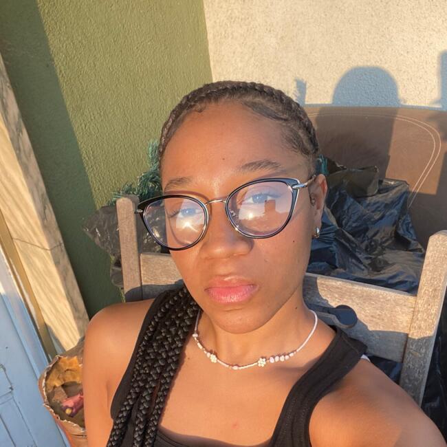 Babysitter em Amadora: Daiane