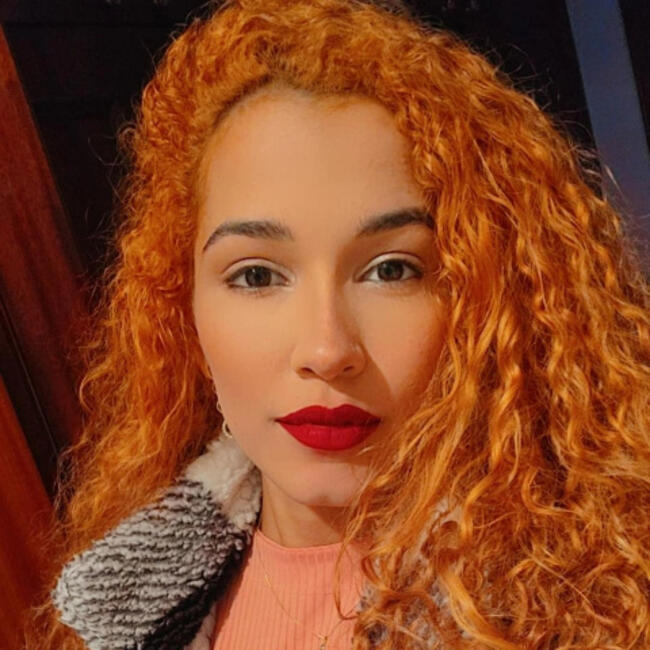 Trabalho de babysitting em Bárrio (Distrito de Viana do Castelo): Dyenifer