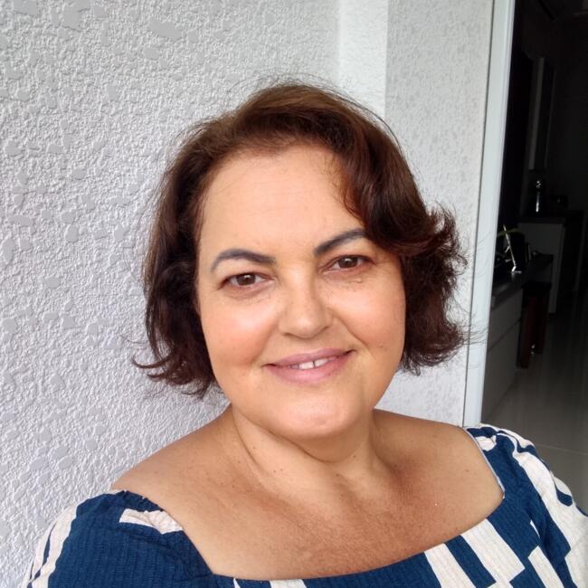 Babysitter in Palhoça: Rosilene