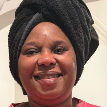 Babysitter in Glasgow: Monalisa