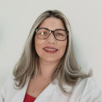 Babysitter Curitiba: Aline