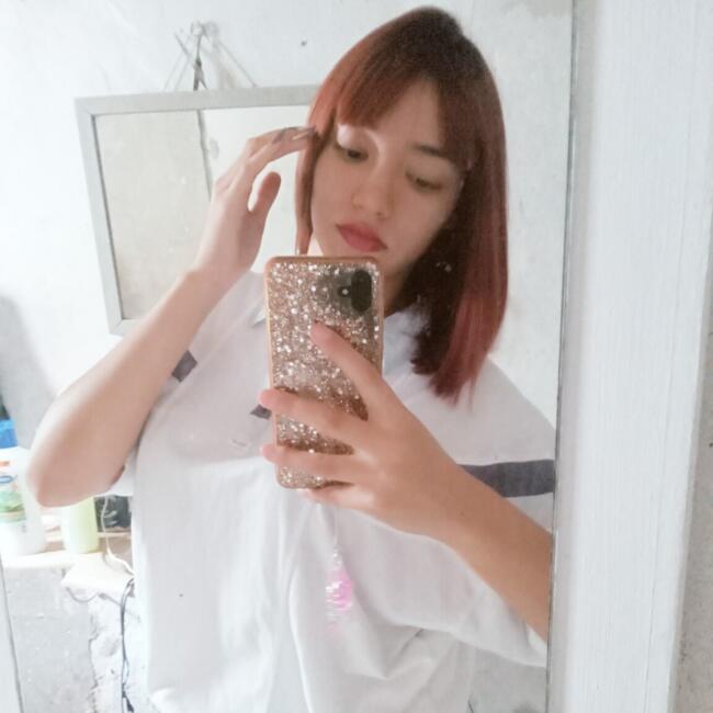 Babysitter in Santa Fe: Avril