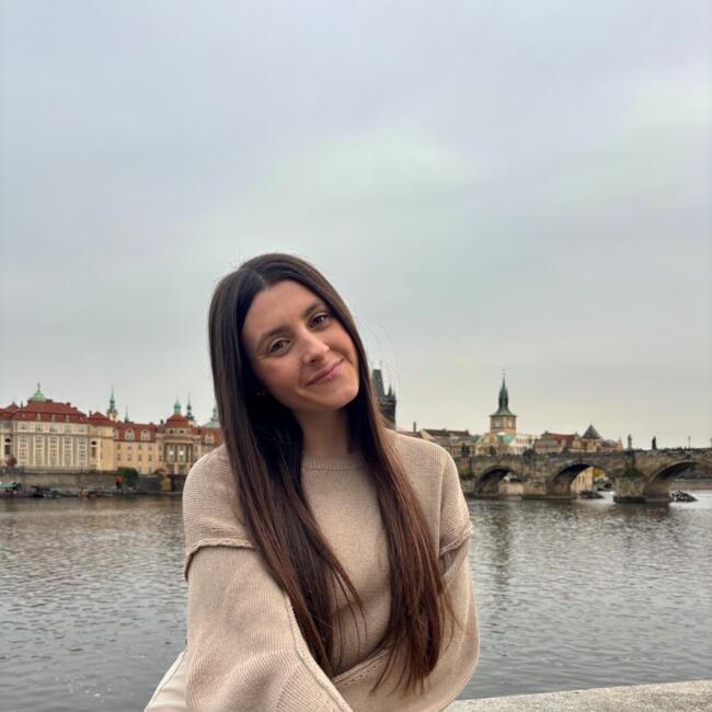 Babysitter in Piera: Ivette