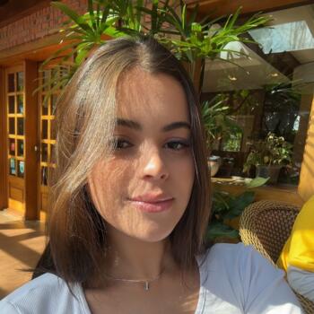Babysitter in Alfenas: Maria Clara Machado