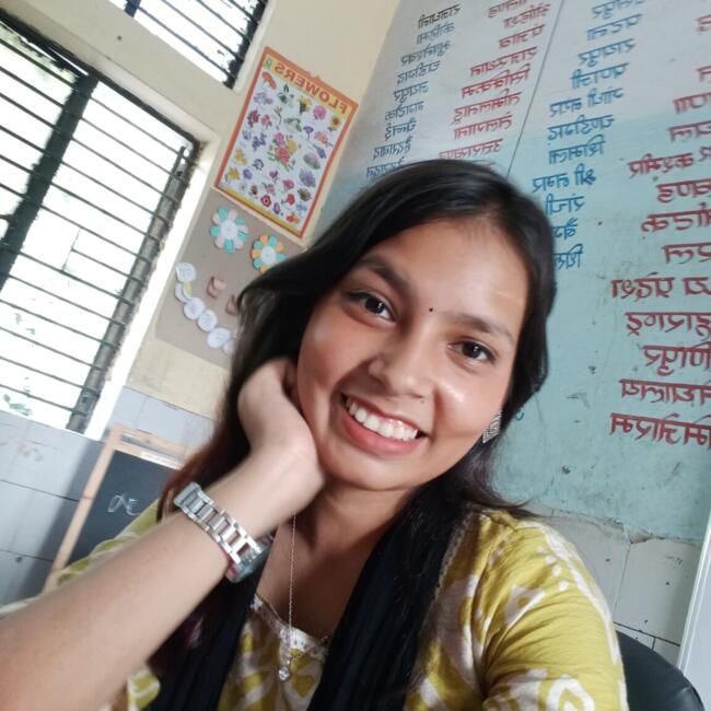 Babysitter in Delhi: Himanshi