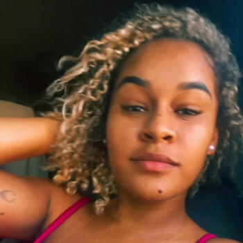 Babá em Salvador: Mikaele