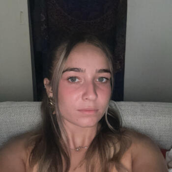 Babysitter in Léognan: Emma