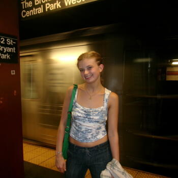 Babysitter in Granada: Brooklyn