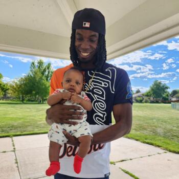 Babysitting job in Aurora: babysitting job Gawaine