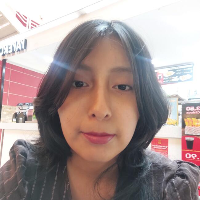 Babysitter in Lima: Claudia