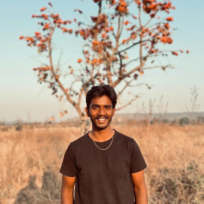 सिकंदराबाद में बेबीसिटिंग की नौकरी: Pratheek