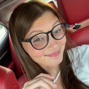 Babysitter in Kingsport: Eva