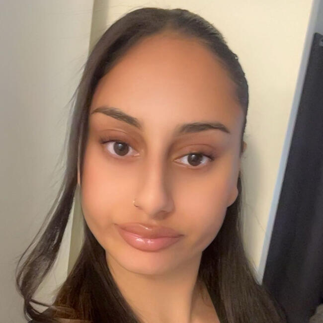 Babysitter in Örebro: Salma