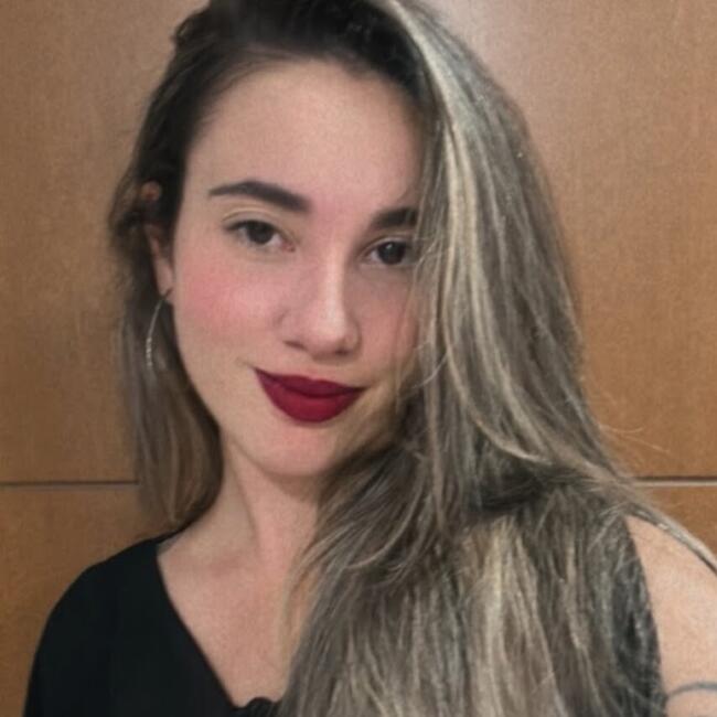 Babysitting job in Praia Grande: Gabriela