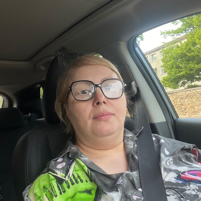Babysitter in La Celle-Saint-Cloud: Zerfa