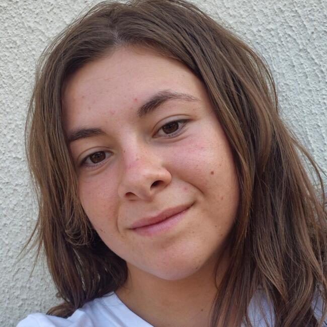 Babysitter in Ambarès-et-Lagrave: Maëlle