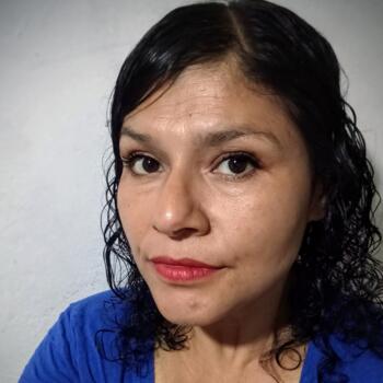 Niñera en Almirante Brown: Romina