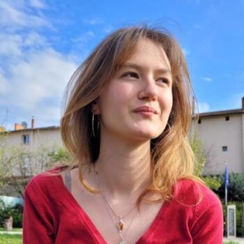 Babysitter in Villefranche-sur-Saône: Céleste